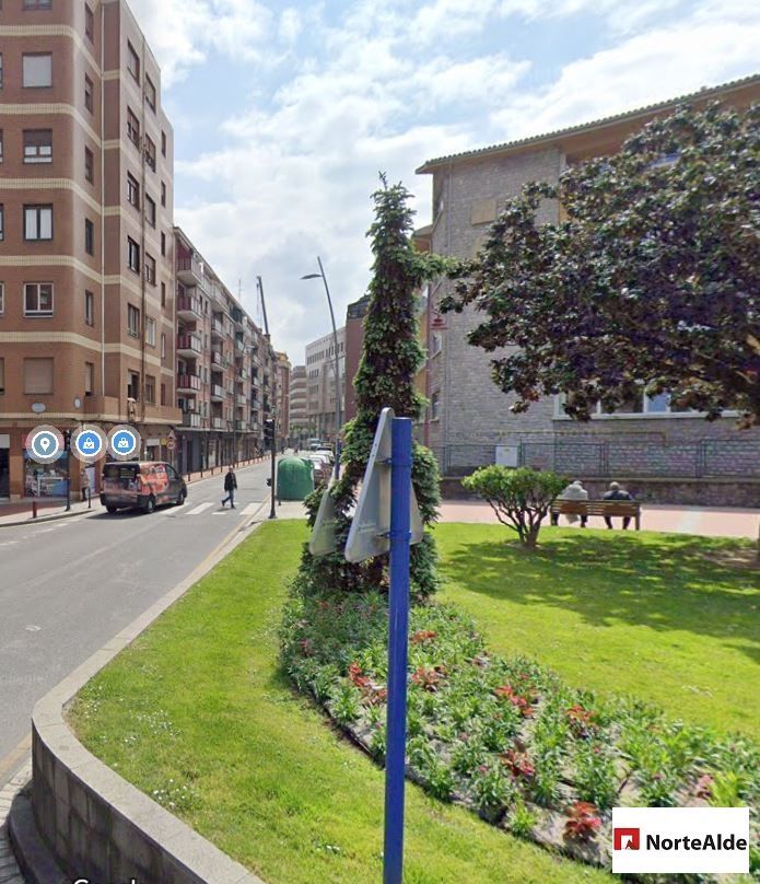 Vista exterior de Piso en venta en Barakaldo  con Calefacción