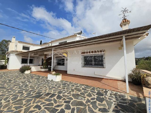 Casa-chalet en Venta en Camino Algarrobo - Las Arenas