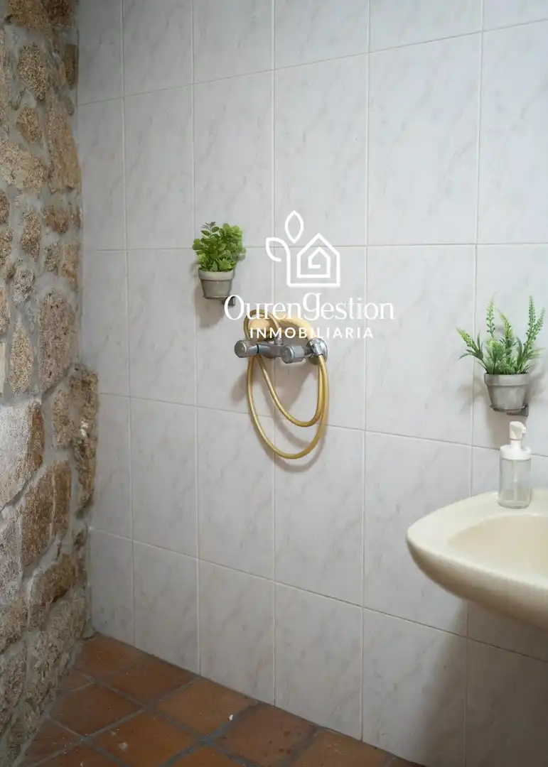 Bathroom of Country homes for sale in O Pereiro de Aguiar   with Furnished and Balcony