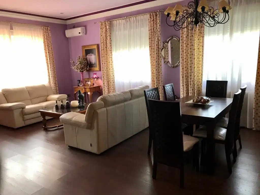 Casa o xalet en venda a PAU 2-600