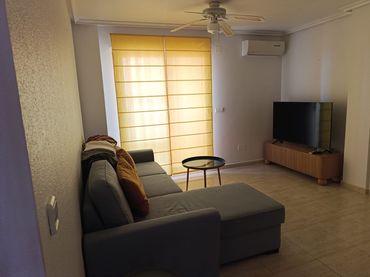 Apartamento con piscina en alquiler en Tomás Maestre