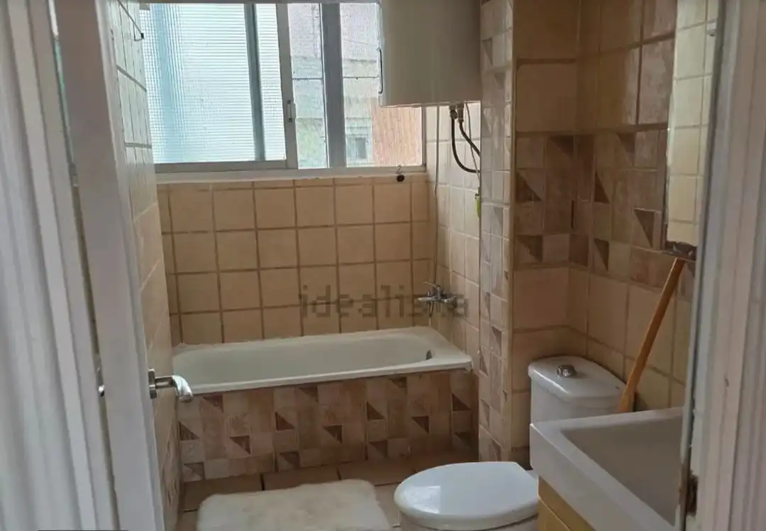 Bany de Pis en venda en San Vicente del Raspeig / Sant Vicent del Raspeig amb Aire condicionat i Terrassa