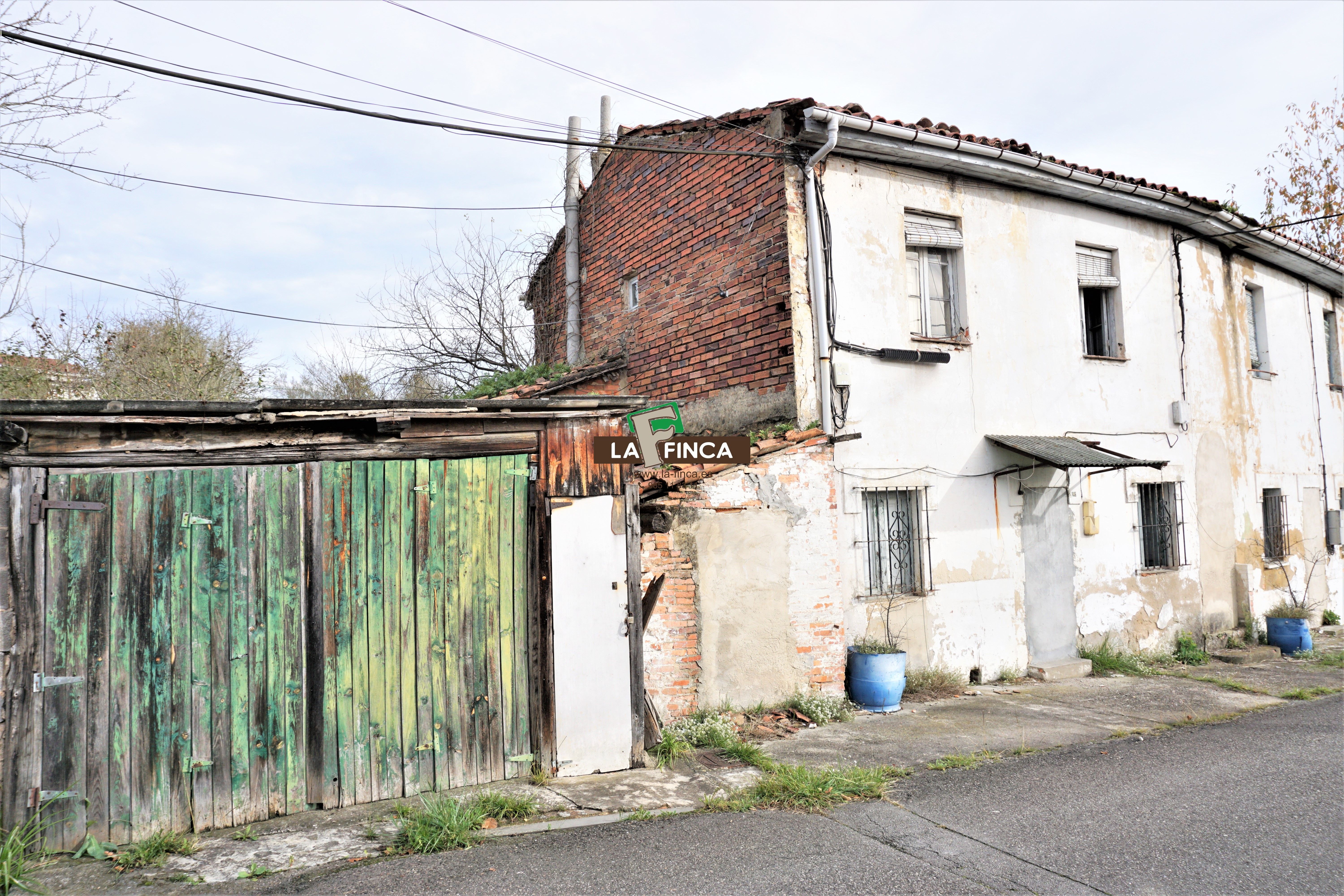 Vista exterior de Casa o xalet en venda en Oviedo 