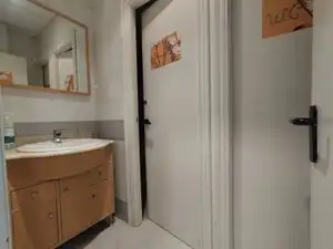 Gewerbefläche zur Miete in Avenida Reyes Católicos 44, imagen 16