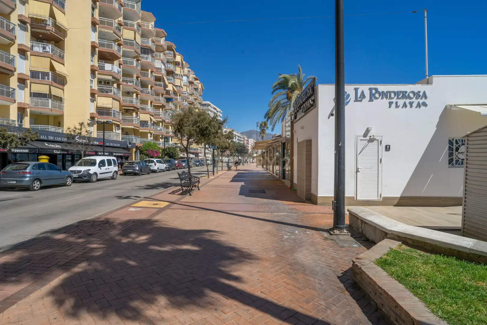 Vista exterior de Piso en venta en Fuengirola con Aire acondicionado, Horno y Lavadora