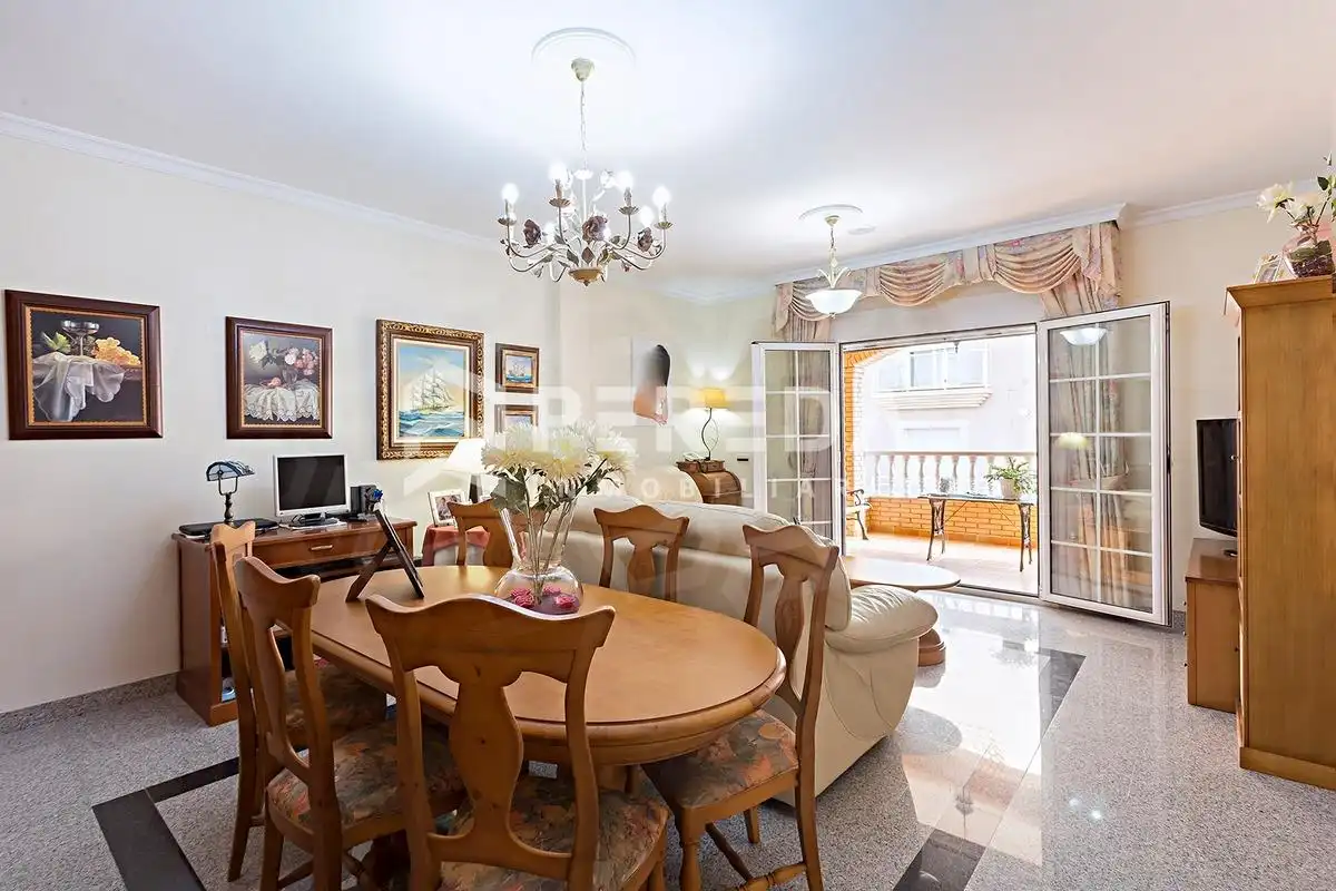 Comedor de Casa adosada en venta en Roquetas de Mar con Aire acondicionado, Jardín privado y Terraza
