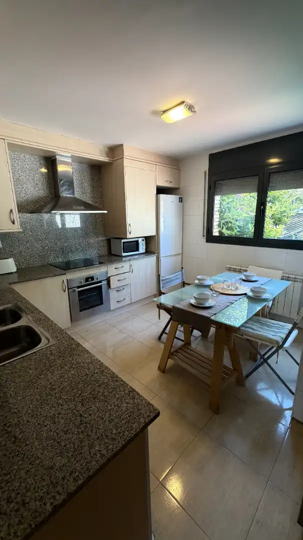 Cuina de Casa o xalet en venda en Torredembarra amb Aire condicionat, Calefacció i Terrassa