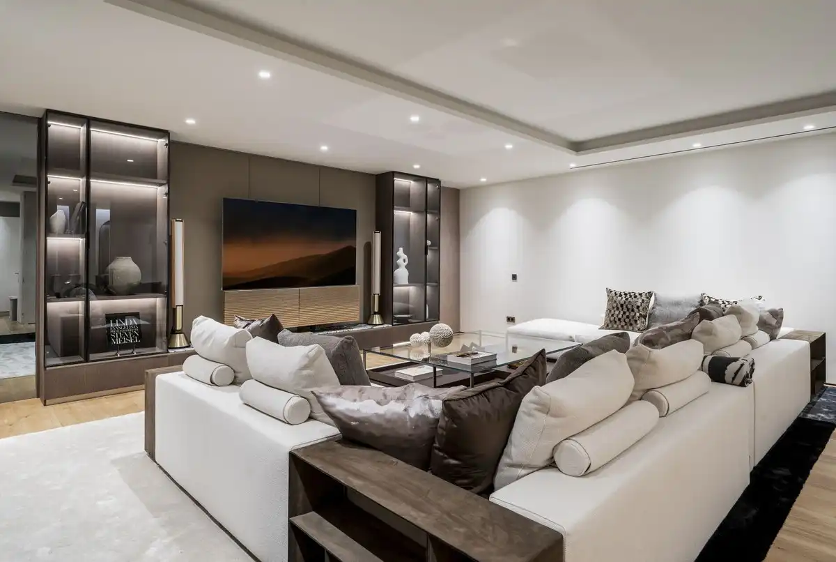 Living room of Apartments for sale in Marbella  with Terrace and Storage room