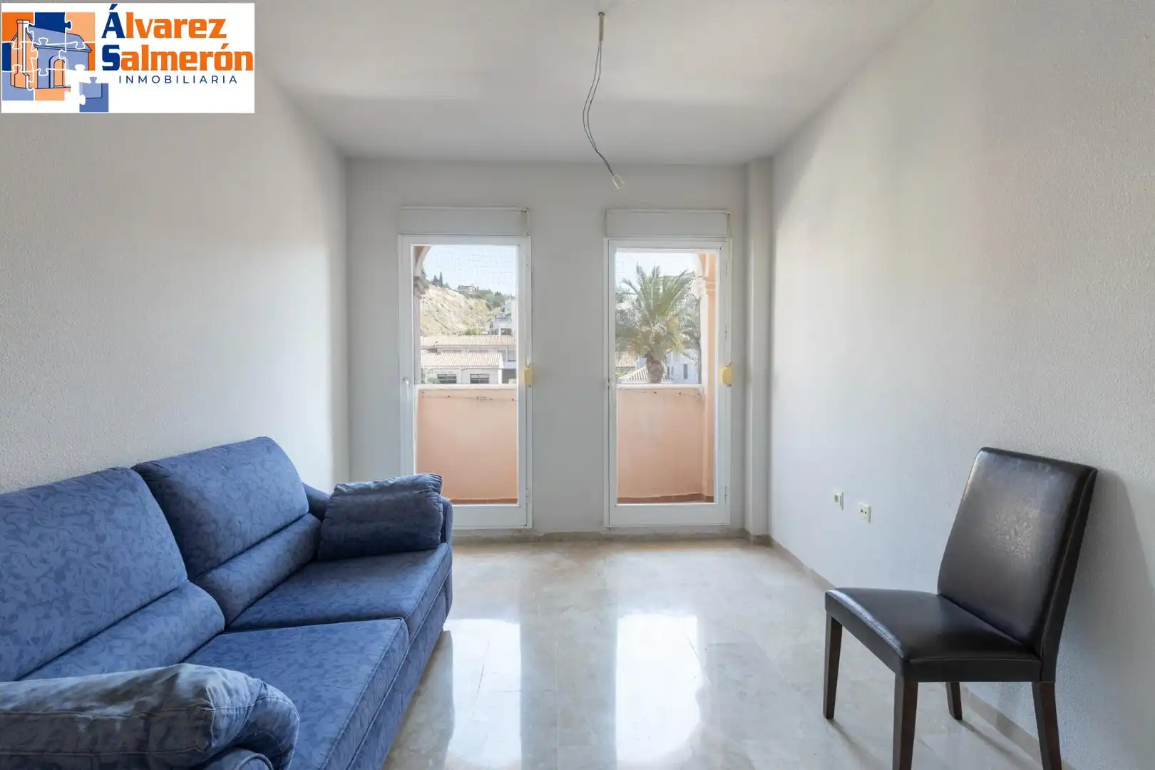 Vista exterior de Ático en venta en Cenes de la Vega con Terraza
