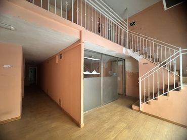Local comercial en venda a Calle Sederos