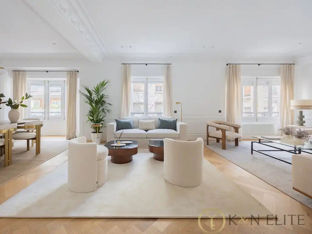 Piso con ascensor en venta en Calle Jorge Juan