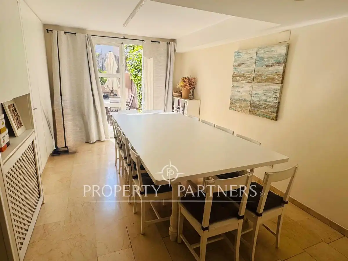 Comedor de Casa adosada en venta en Rocafort con Aire acondicionado, Calefacción y Piscina