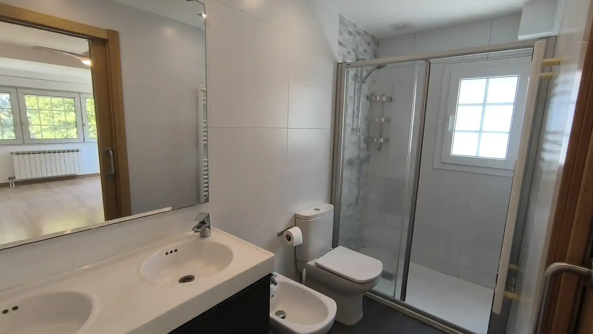 Bany de Casa o xalet en venda en Sant Cugat del Vallès amb Aire condicionat i Piscina