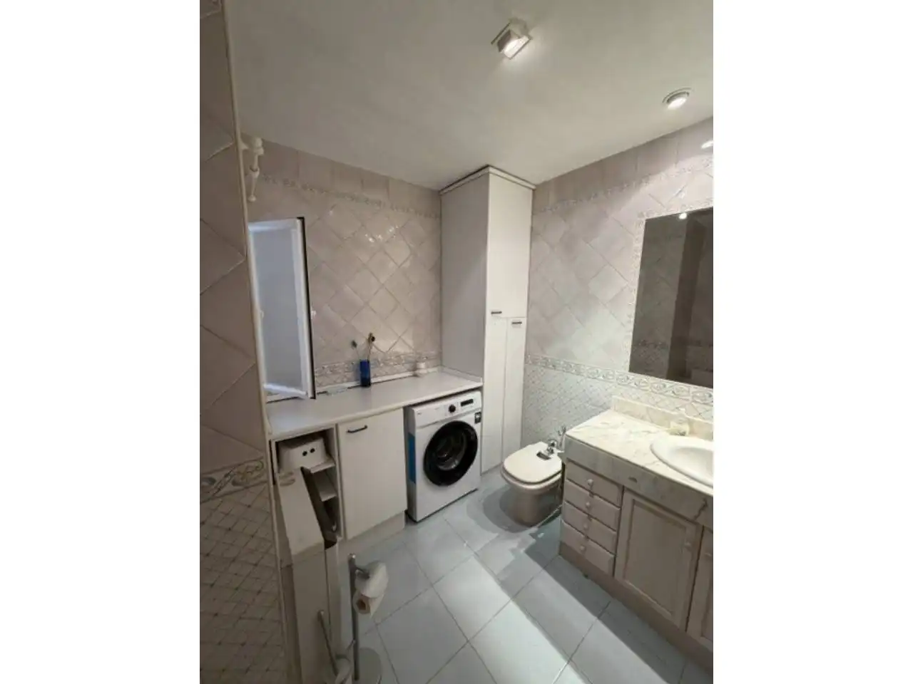 Bathroom of Flat for rent in Buitrago del Lozoya  with Heating and Furnished