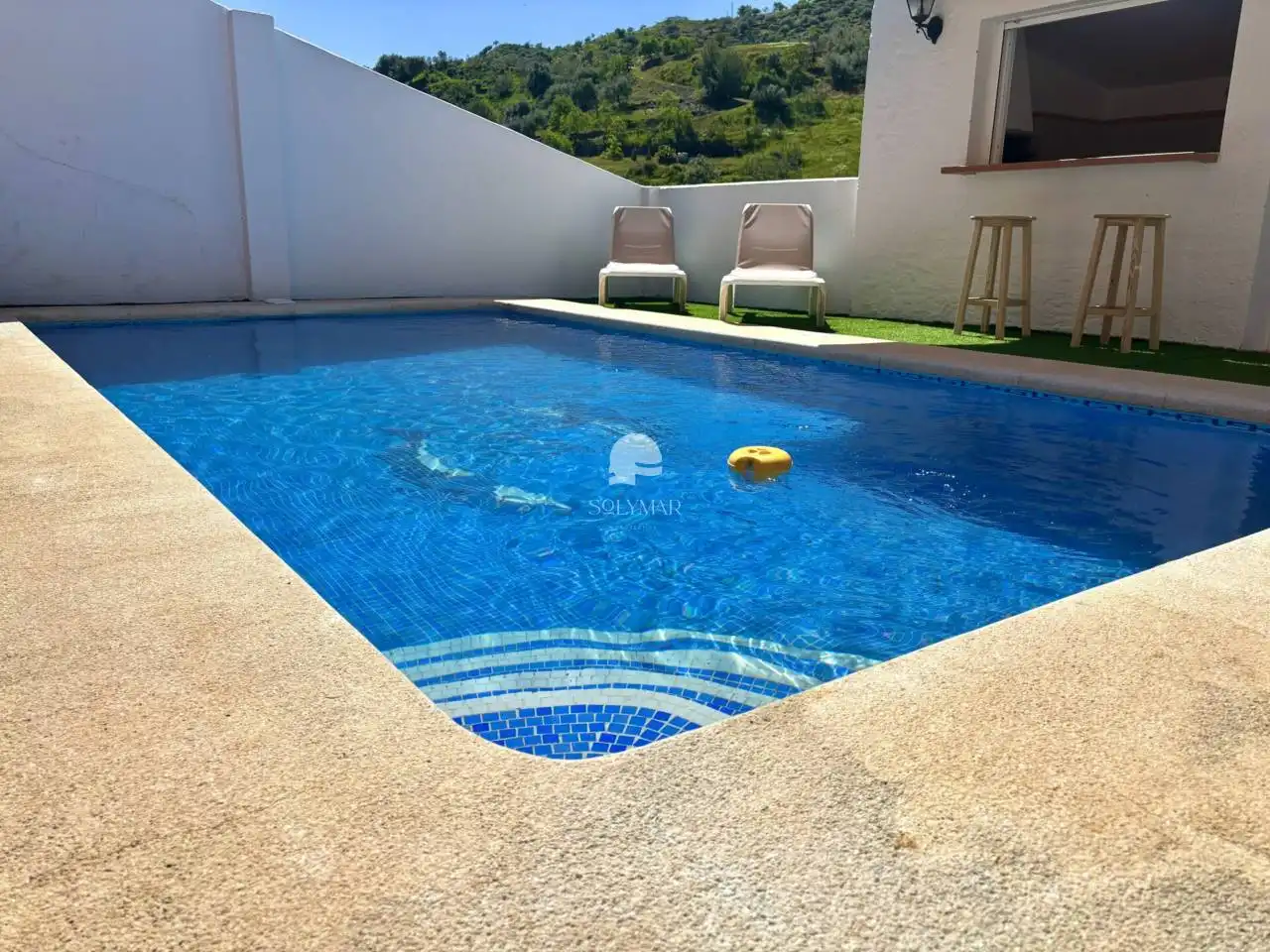 Schwimmbecken von Haus oder Chalet zur Miete in Canillas de Aceituno mit Klimaanlage, Privatgarten und Terrasse