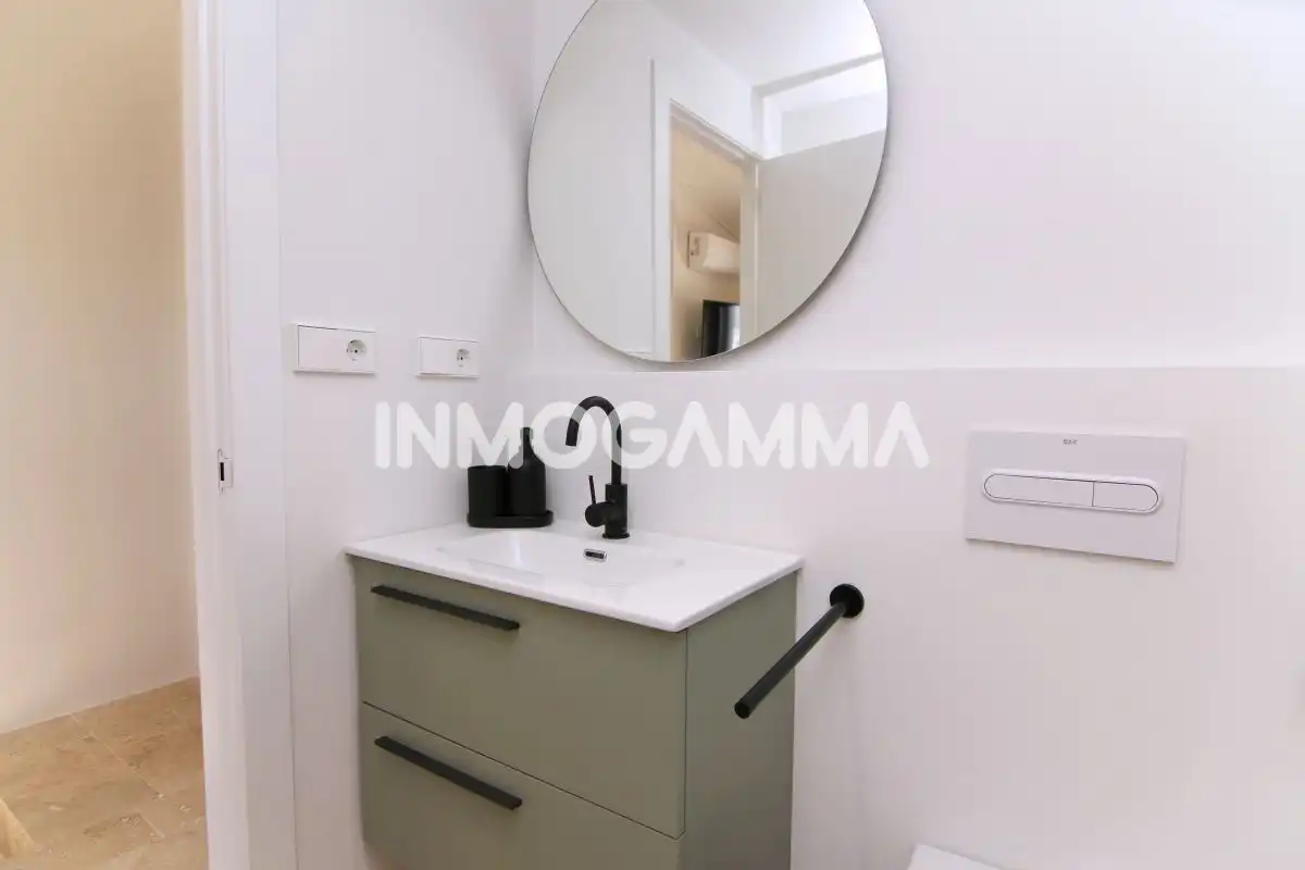 Baño de Casa o chalet en venta en Llaurí con Aire acondicionado, Terraza y Amueblado