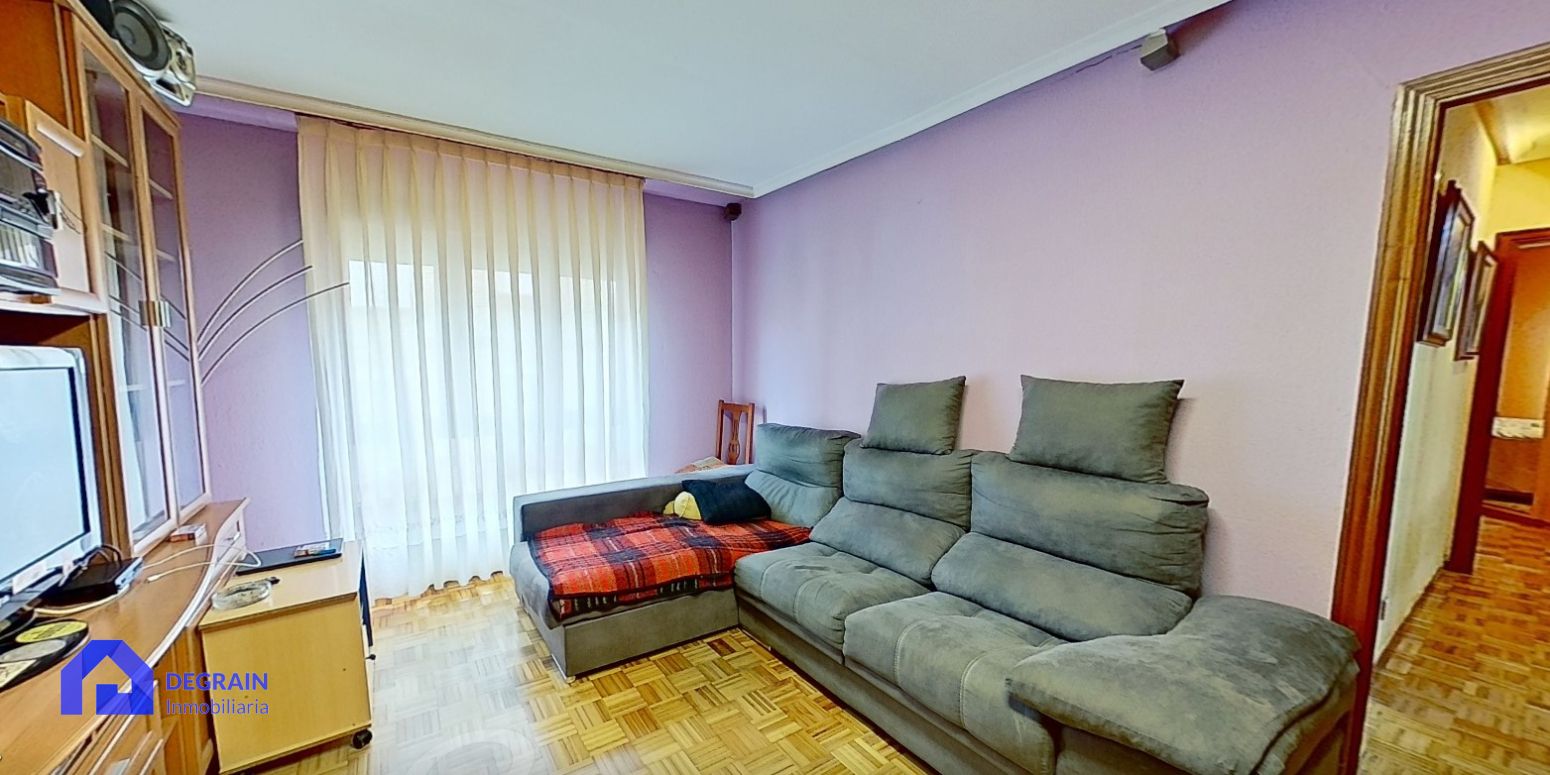 Sala de estar de Piso en venta en Oviedo  con Calefacción y Trastero