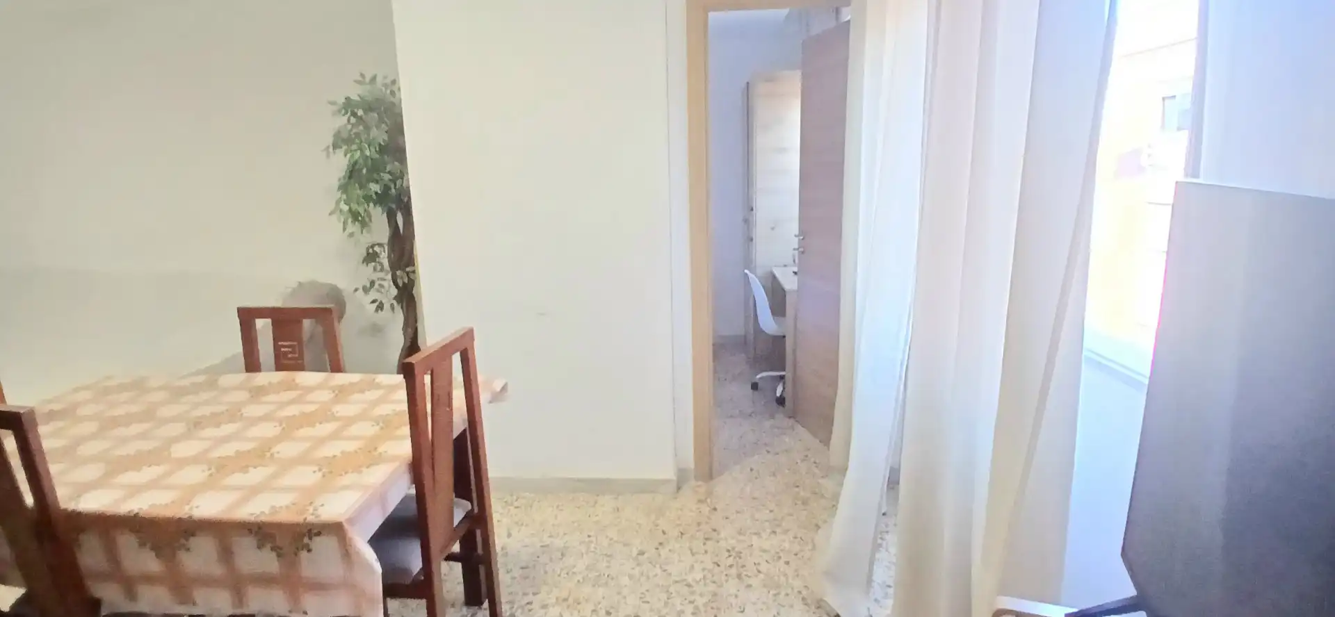 Pis per a compartir en Almería amb Aire condicionat, Terrassa i Moblat
