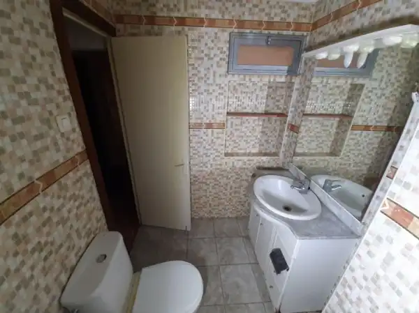Badezimmer von Wohnungen zum Verkauf in Manresa