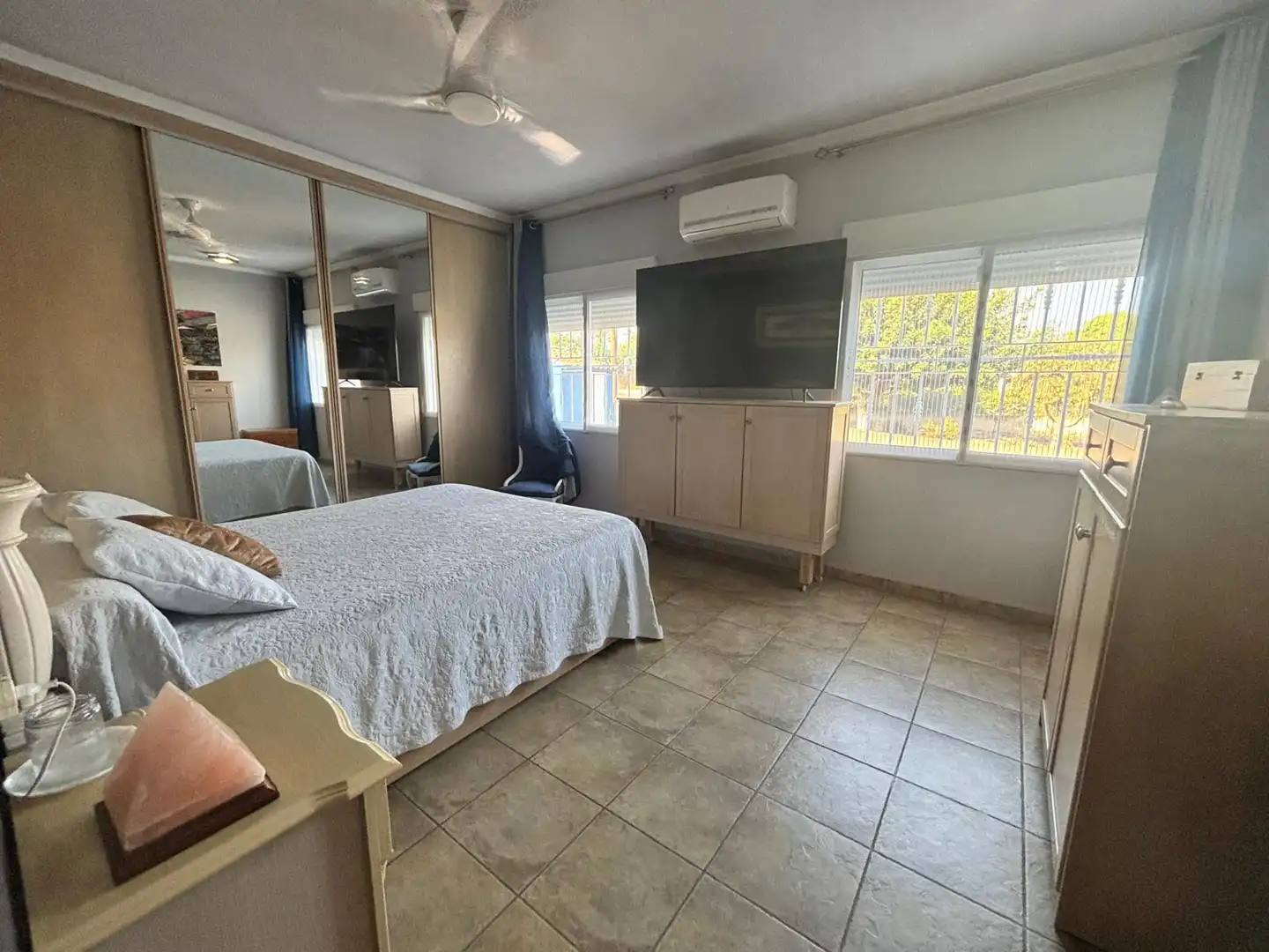 Habitación de Casa o chalet en venta en Elche / Elx con Aire acondicionado, Calefacción y Jardín privado