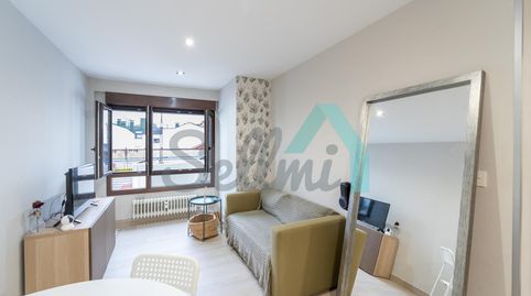 Foto 2 de Piso de alquiler en Fuertes Acevedo, Buenavista, Oviedo