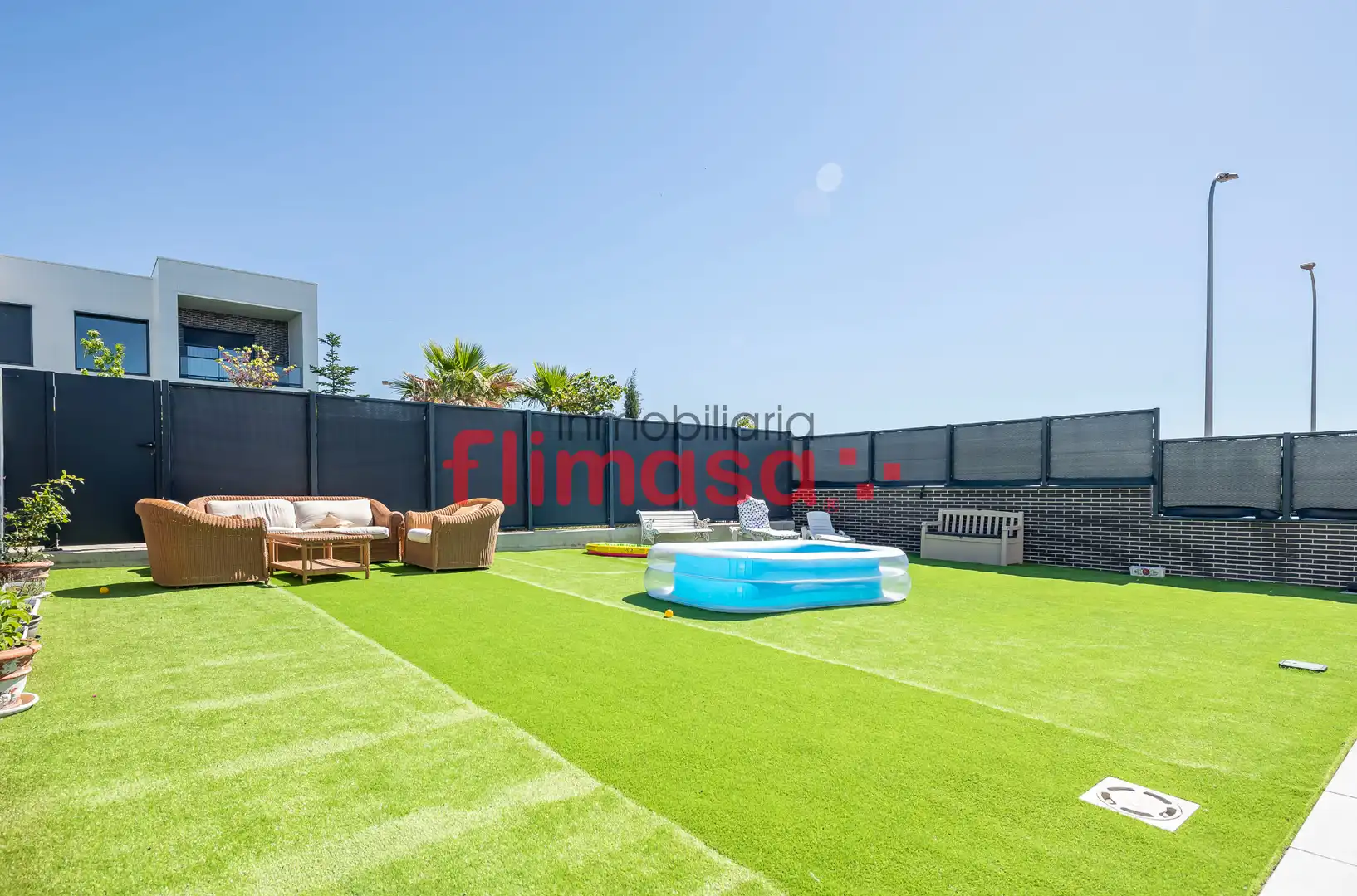 Terraza de Casa adosada en venta en Villaviciosa de Odón con Aire acondicionado, Calefacción y Jardín privado
