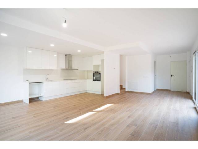 Casa adosada en Venta en Calle Cadí en Santa Eugènia de Berga