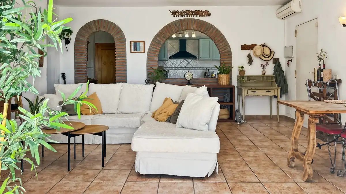 Detached house with pool for sale in Cómpeta, imagen 9