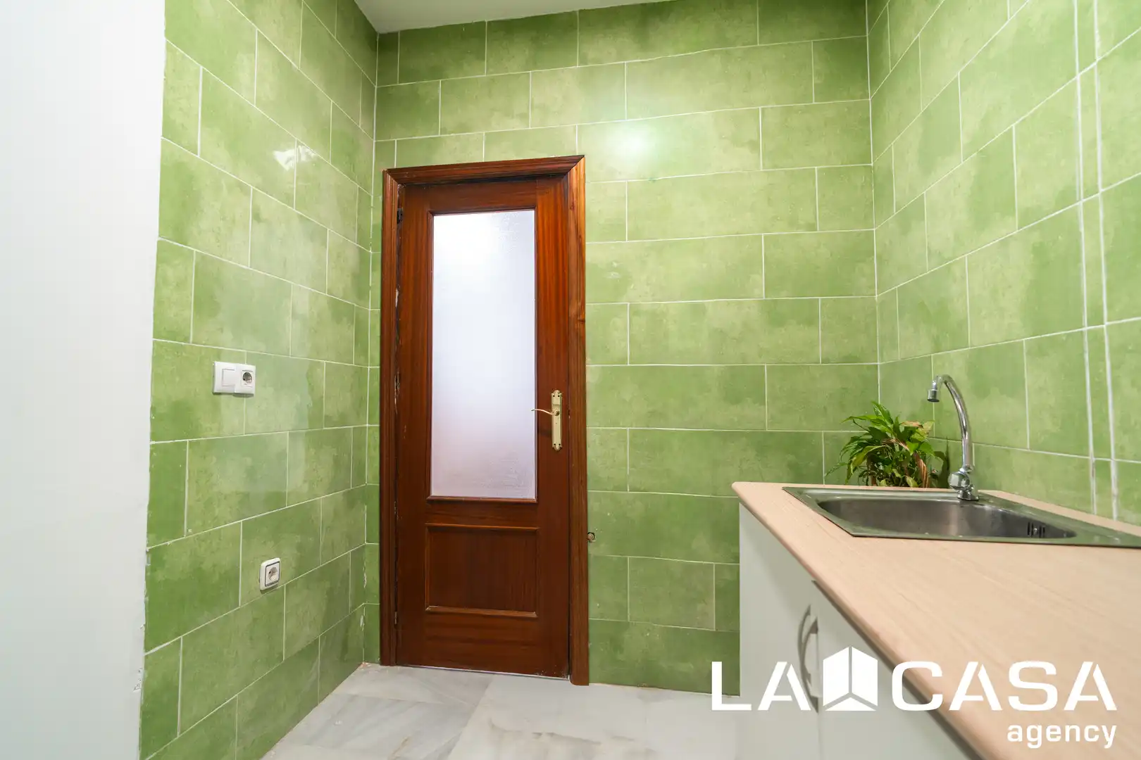 Cocina de Piso en venta en Dos Hermanas con Aire acondicionado y Terraza