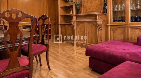 Excelente oportunidad de compra, Piso de 100  m , cuenta de 3 dormitorios, 2 baños y una espectacular plaza de garaje.
