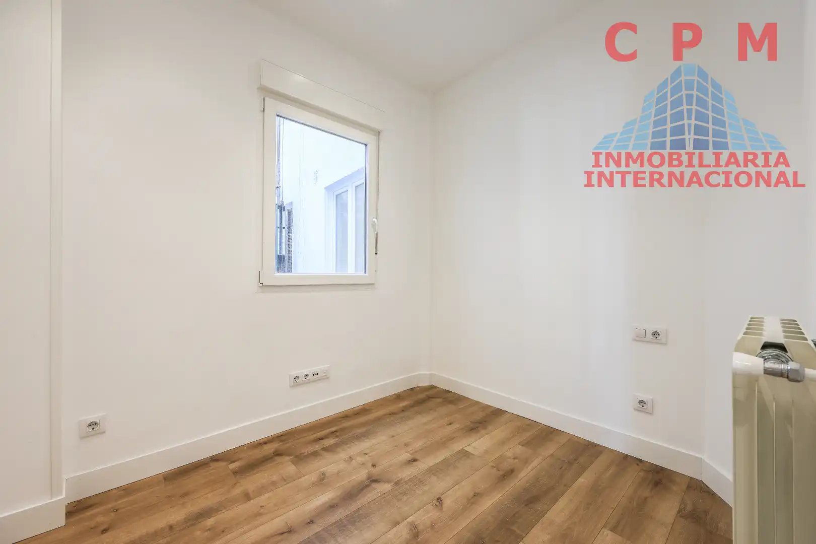Bedroom of Flat for rent in Madrid  with Air Conditioner, Heating and Parquet flooring