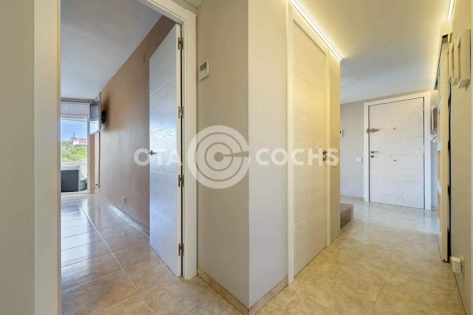 Wohnung zum Verkauf in Reus mit Klimaanlage, Heizung und Terrasse