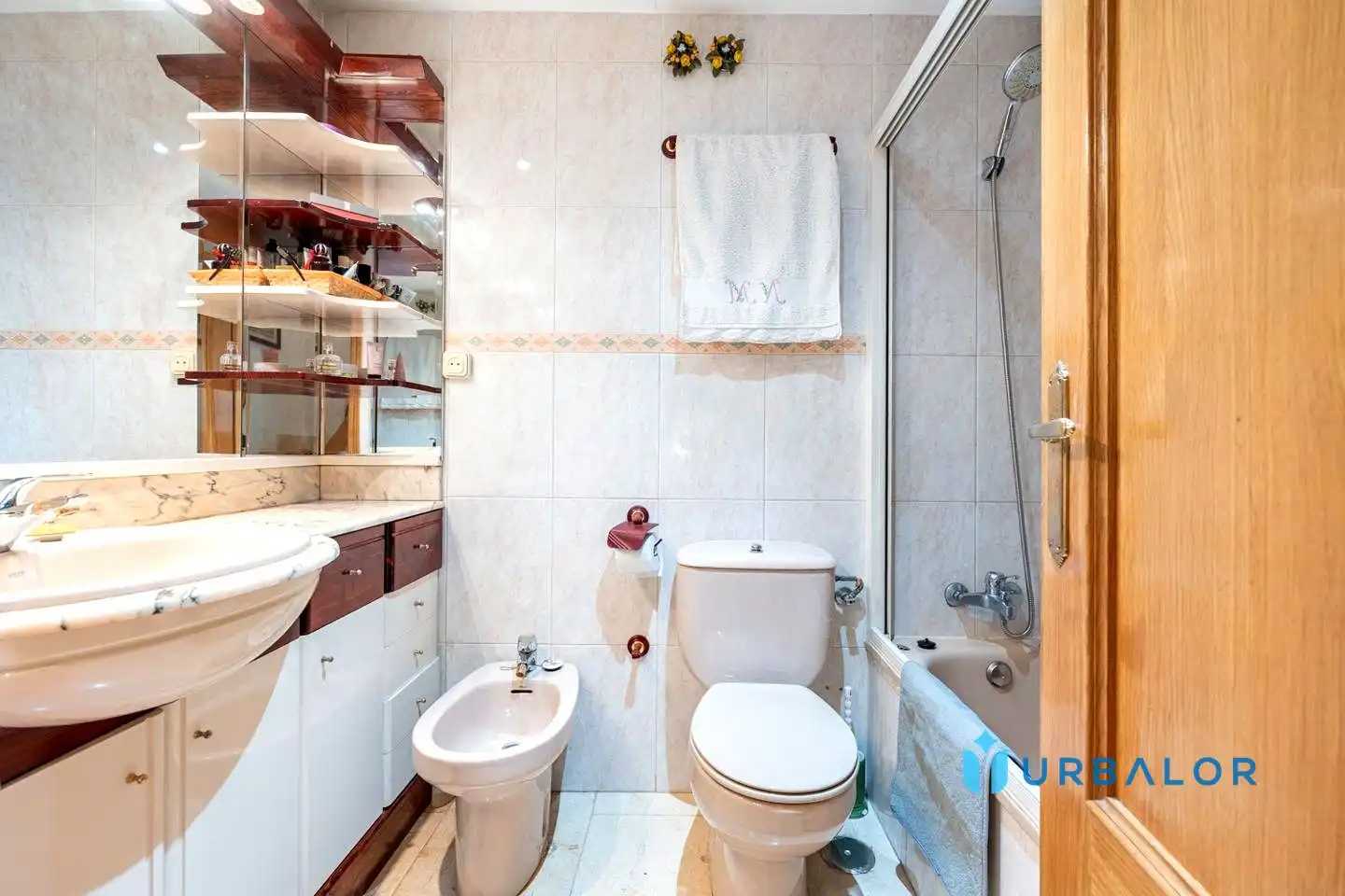 Baño de Casa adosada en venta en Alcorcón con Calefacción, Jardín privado y Parquet