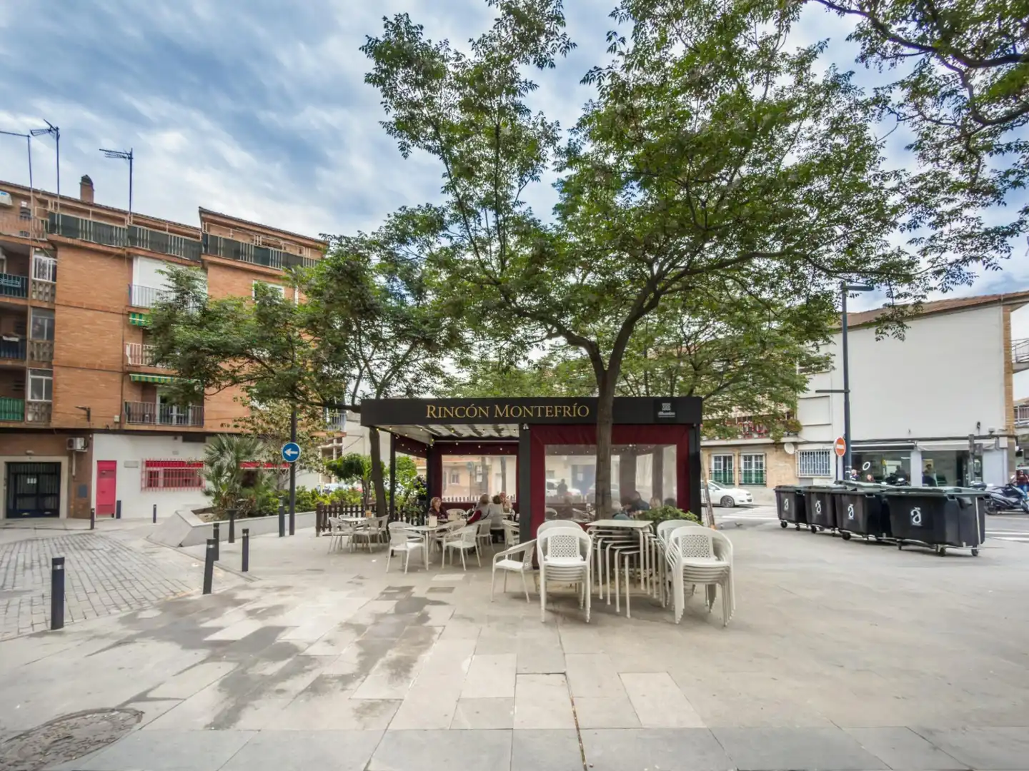 Außenansicht von Wohnung zum Verkauf in Armilla mit Klimaanlage, Terrasse und Balkon