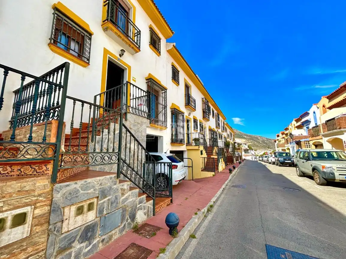 Exterior view of Detached homes for sale in Benalmádena  with Air Conditioner, Heating and Terrace