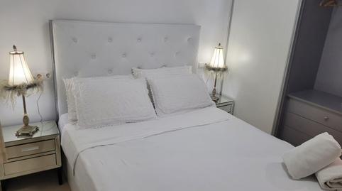 Foto 4 de Apartament en venda a Martinez Catena, Puerto Deportivo, Fuengirola