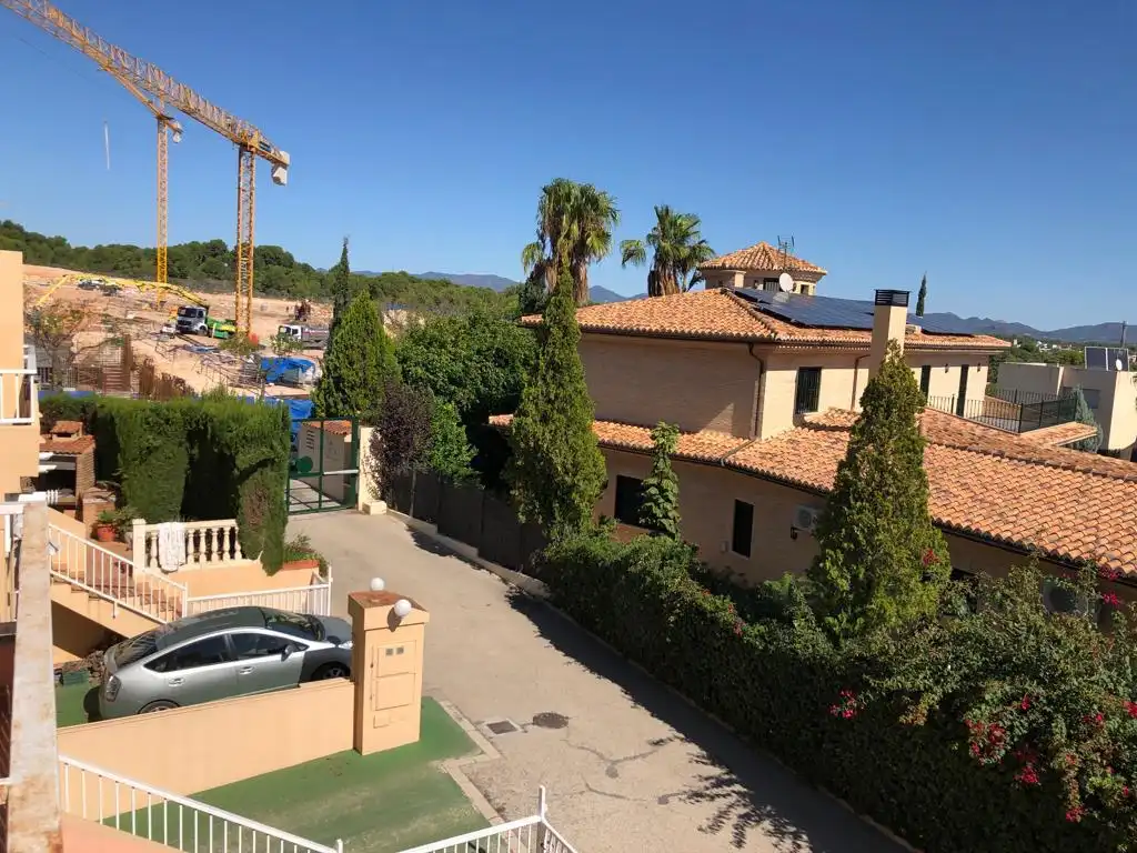 Vista exterior de Casa adosada de alquiler en Godella con Calefacción y Piscina