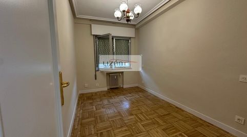 Foto 2 de Piso de alquiler en Oviedo - Pérez de la Sala, Auditorio - Seminario - Parque de Invierno, Oviedo