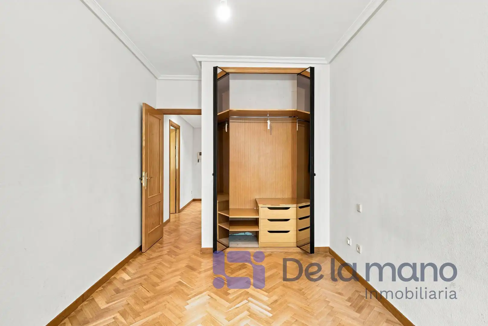 Habitación de Piso de alquiler en Madrid con Calefacción y Parquet