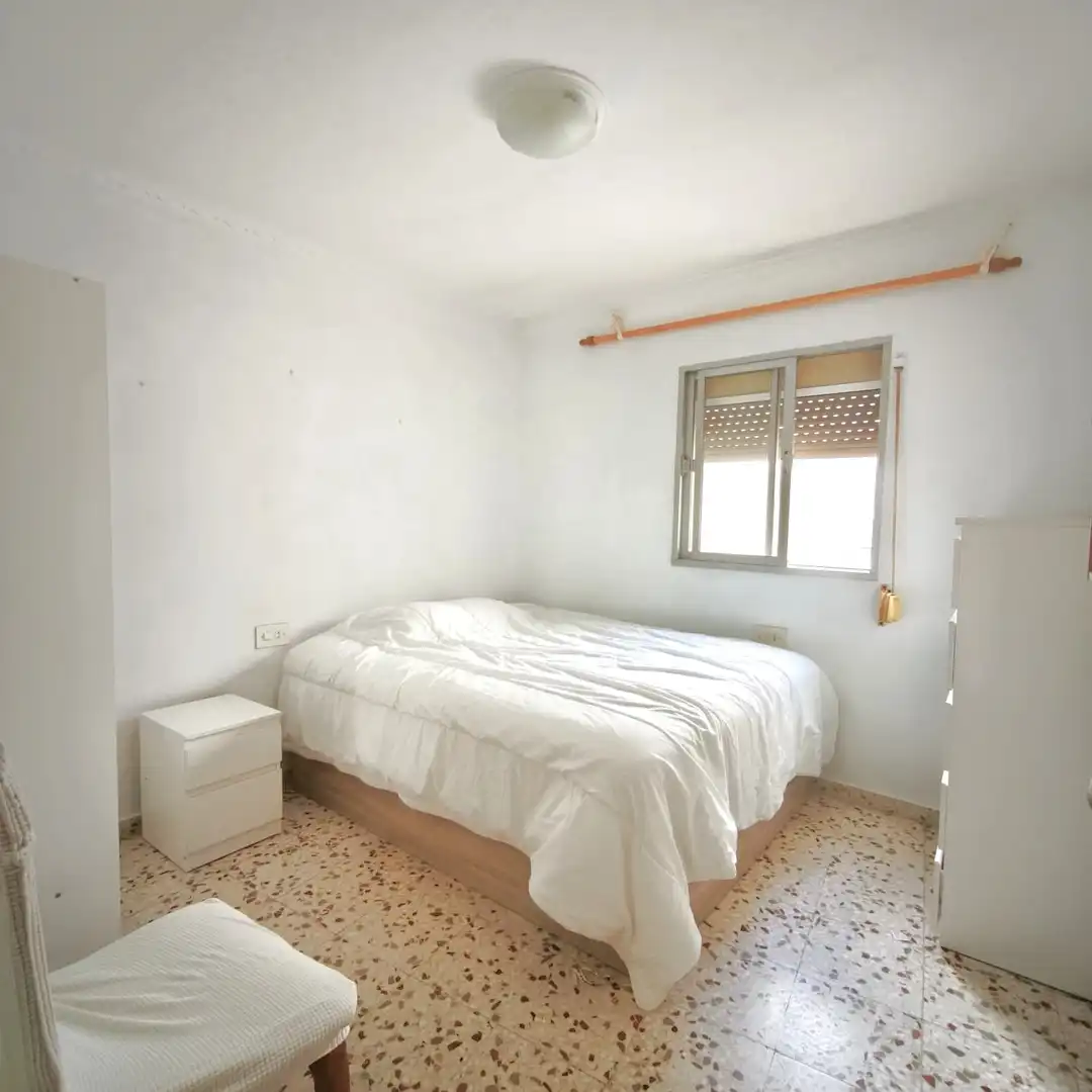 Bedroom of Flat for sale in San Roque