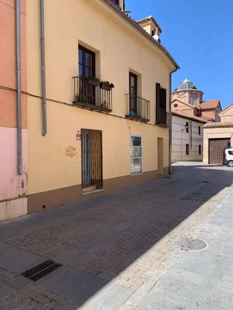 Vista exterior de Apartament en venda en Alcalá de Henares