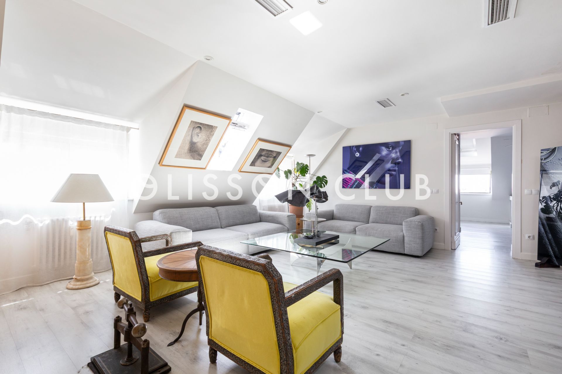 Living room of Attic for sale in  Madrid Capital  with Air Conditioner and Heating