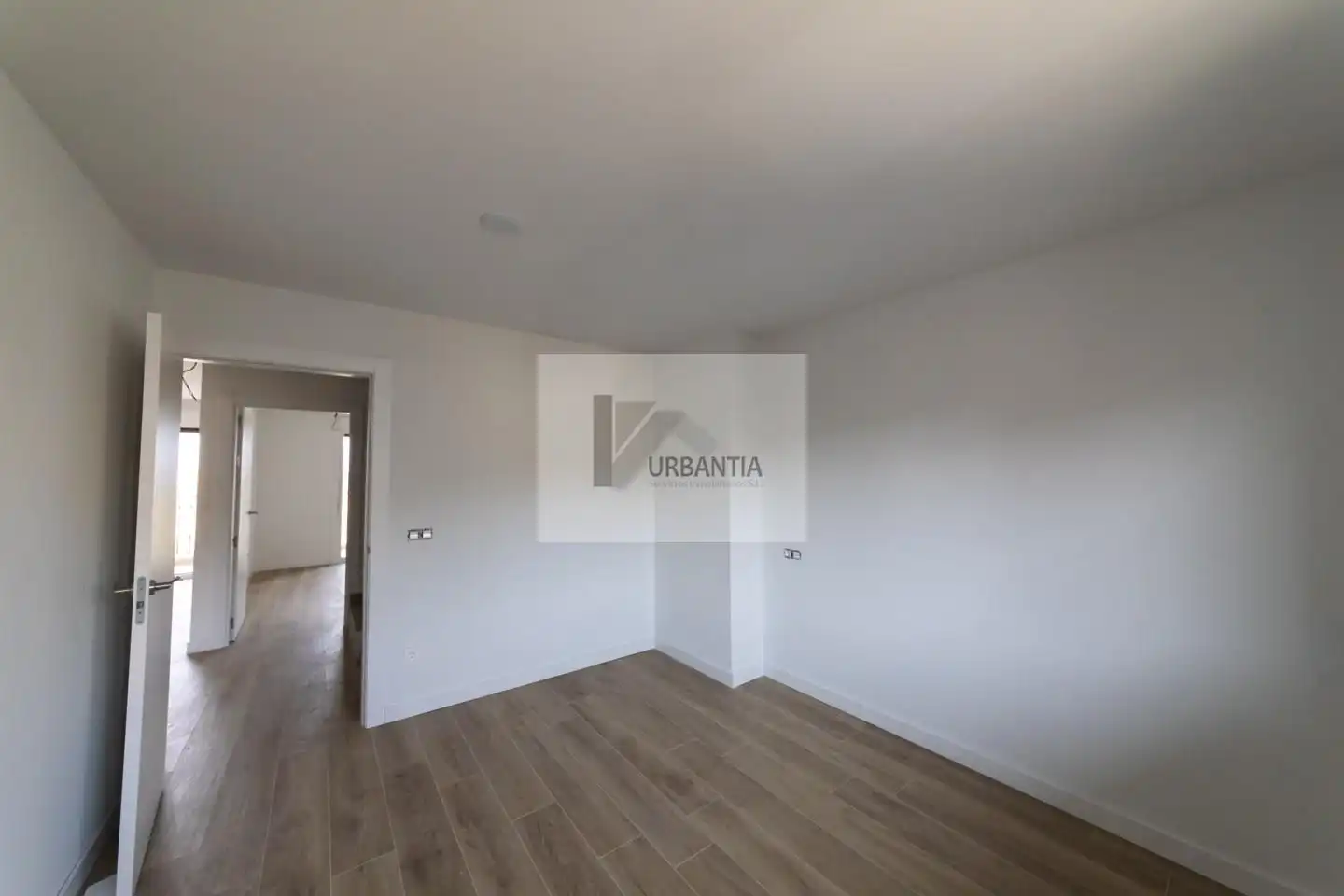 Casa adosada en venda en Larraga amb Calefacció, Terrassa i Balcó