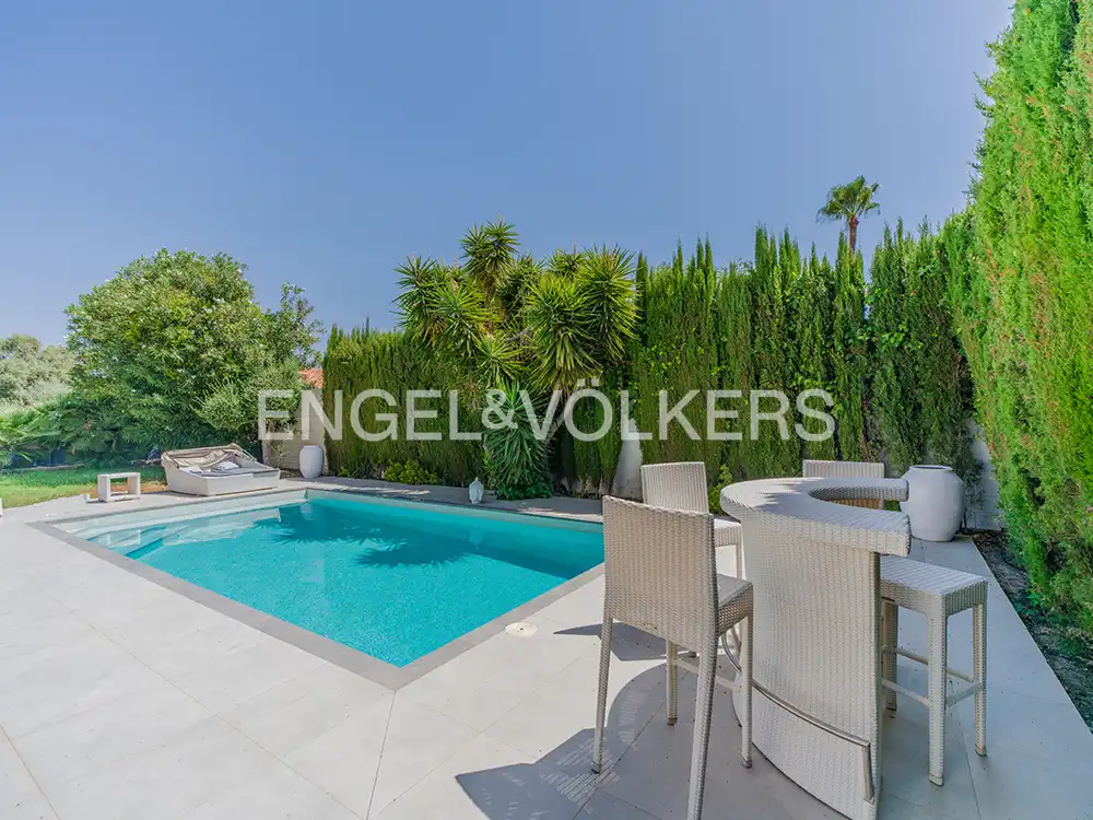 Piscina de Casa o chalet en venta en El Campello con Aire acondicionado, Calefacción y Jardín privado