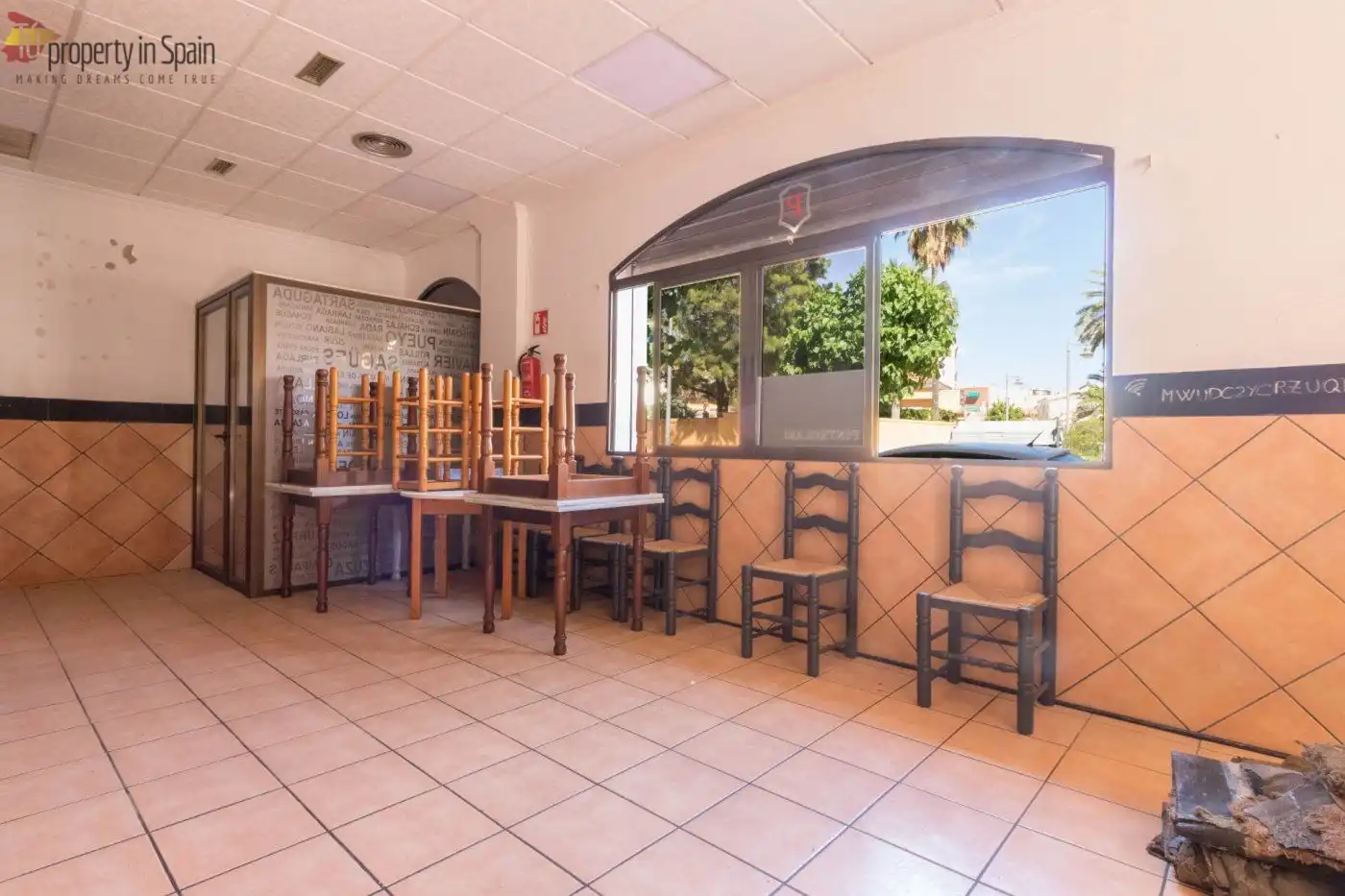 Local en venta en Calle PINTOR GASTON CASTELLO, Centro