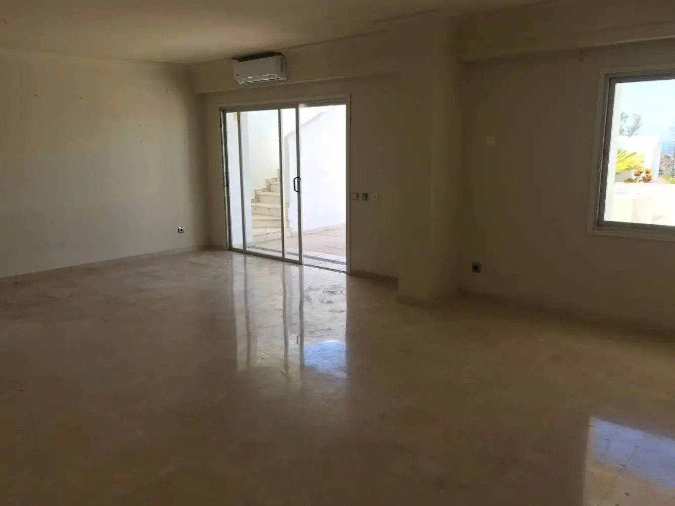 Maisonette zum Verkauf in Benahavís mit Klimaanlage, Terrasse und Schwimmbad