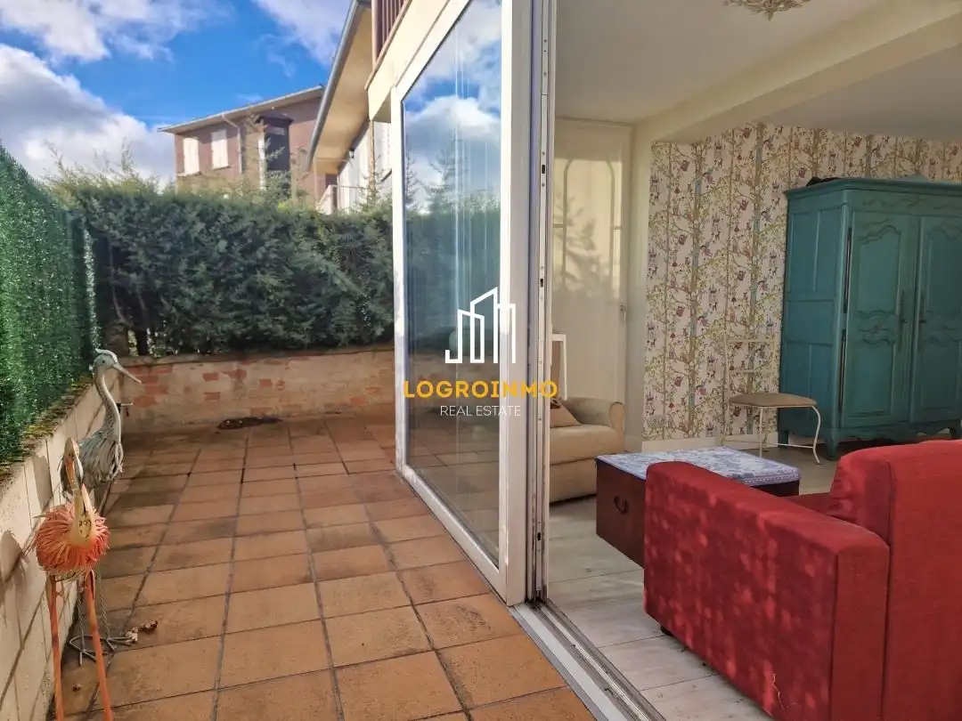 Terrace of Houses for sale in Lapoblación  with Heating, Private garden and Parquet flooring