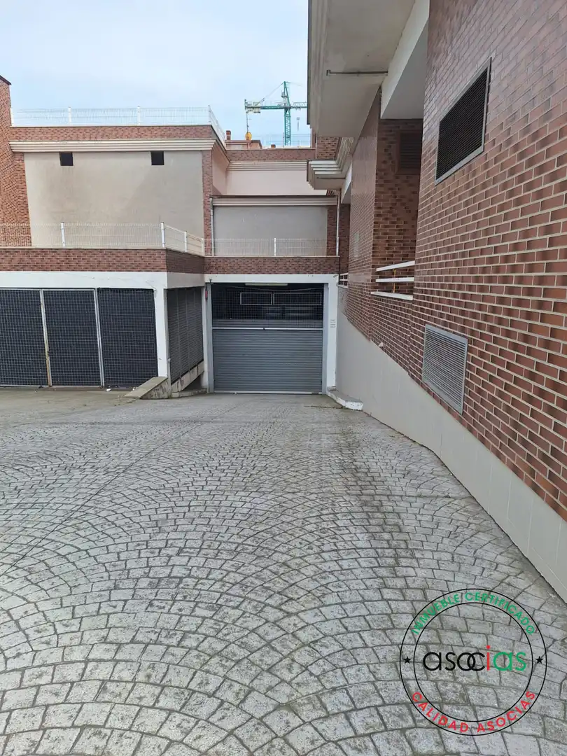 Parkplatz von Garage zum Verkauf in Gijón 