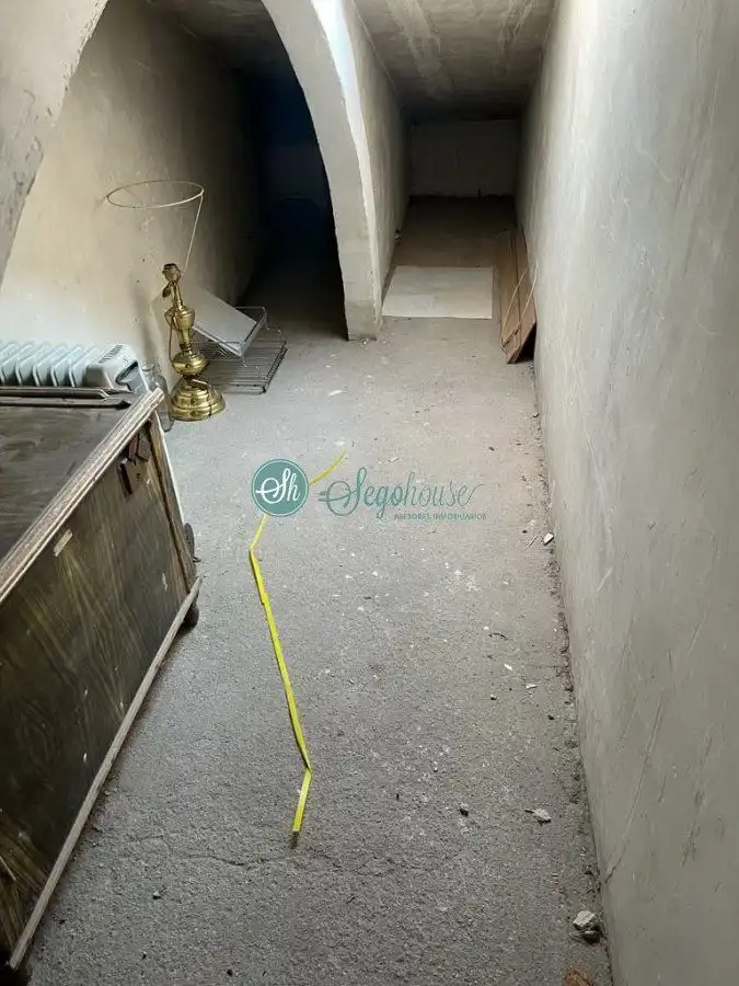 Wohnung zum Verkauf in Segovia mit Heizung, Terrasse und Abstellraum