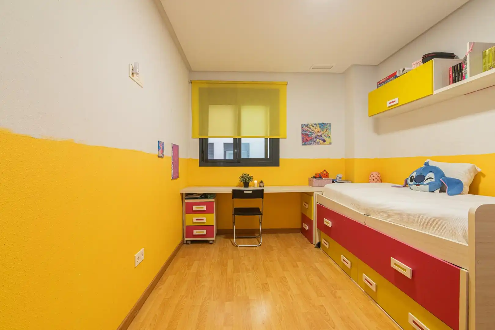 Bedroom of Flat for sale in Crevillent  with Air Conditioner, Terrace and Community pool